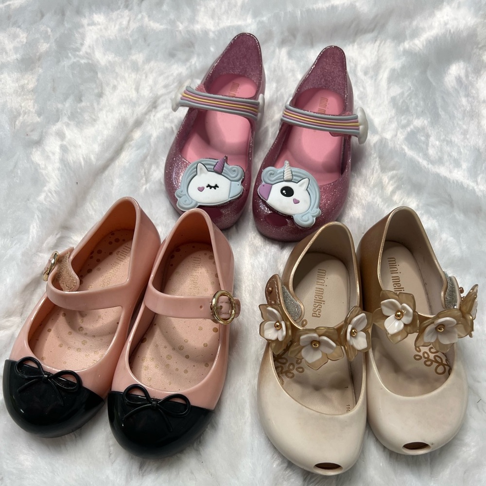 Lot of size 7 mini Melissa’s.
